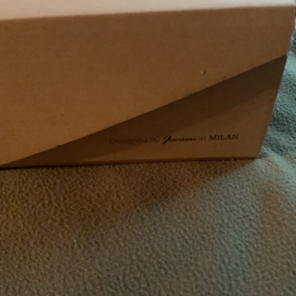 Men’s Jousen brown slip-on casual shoes with box. Size 11 - Picture 9 of 10